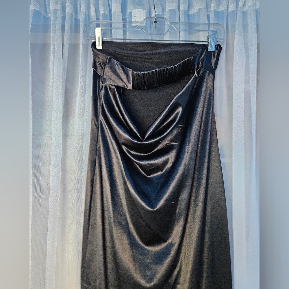 Stretchy strapless maxi dress with draped back - Picture 6 of 14